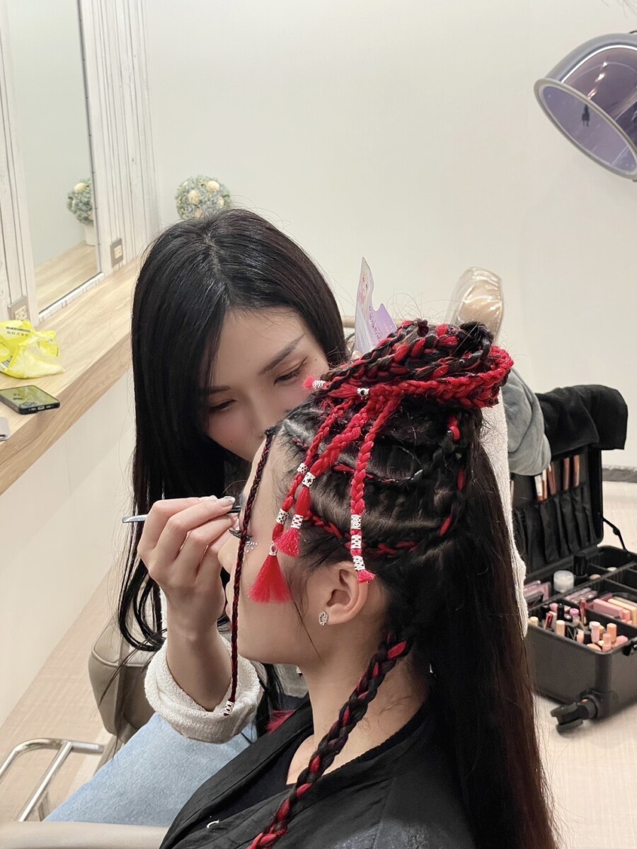 EP112【從被排擠的胖女孩到萬人追隨的時尚KOL】Sefrena 整體造型霧眉美睫工作室 陳玉涵