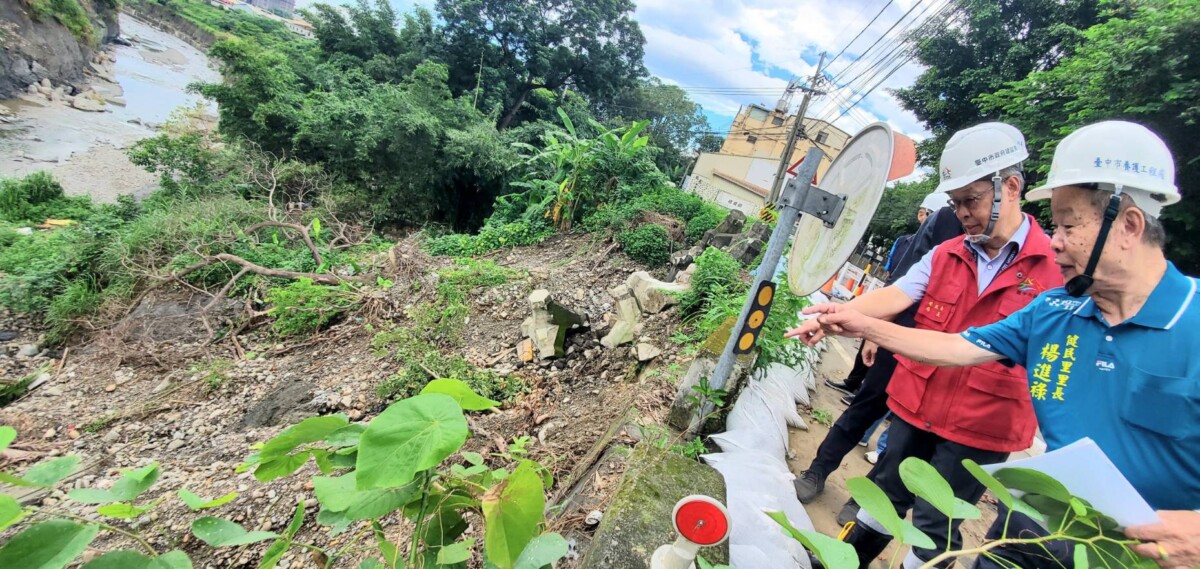 0d7274d41dec3bbce45a0a8f4ec89d71