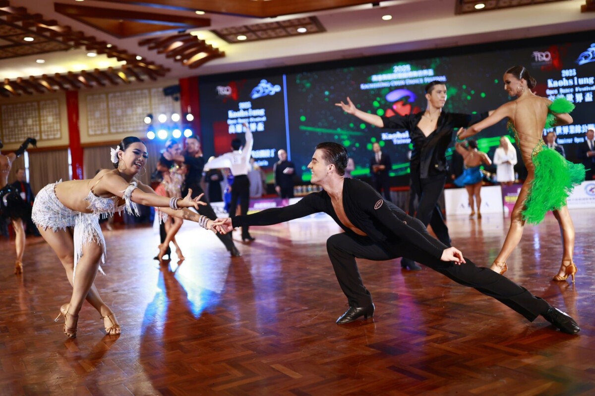 916ea26d6861d10c703eebab445015c5