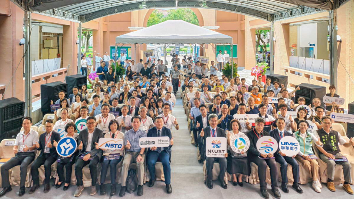 Fa7bf52957aa0c1f3e7e1e21b6d1156e