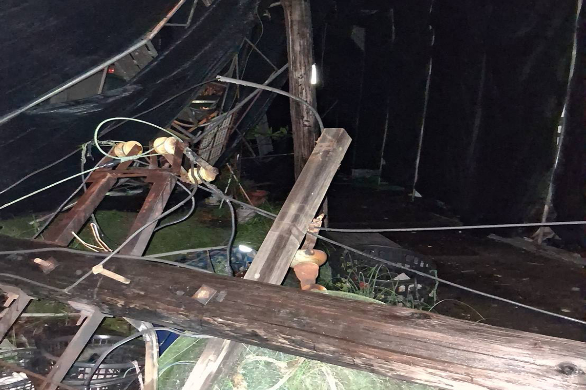 旗津大雷雨鷹架壓線路 3,227戶停電幾近全數復電 Fead6c5a0d4f0c372a921ee4042c3250