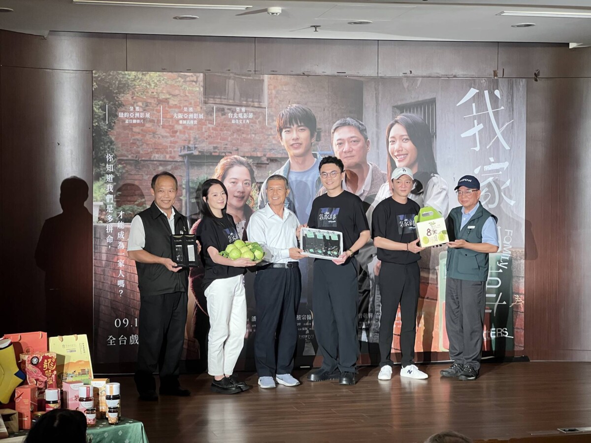 483fe7b95aad41d9d27755c3ed89e51d