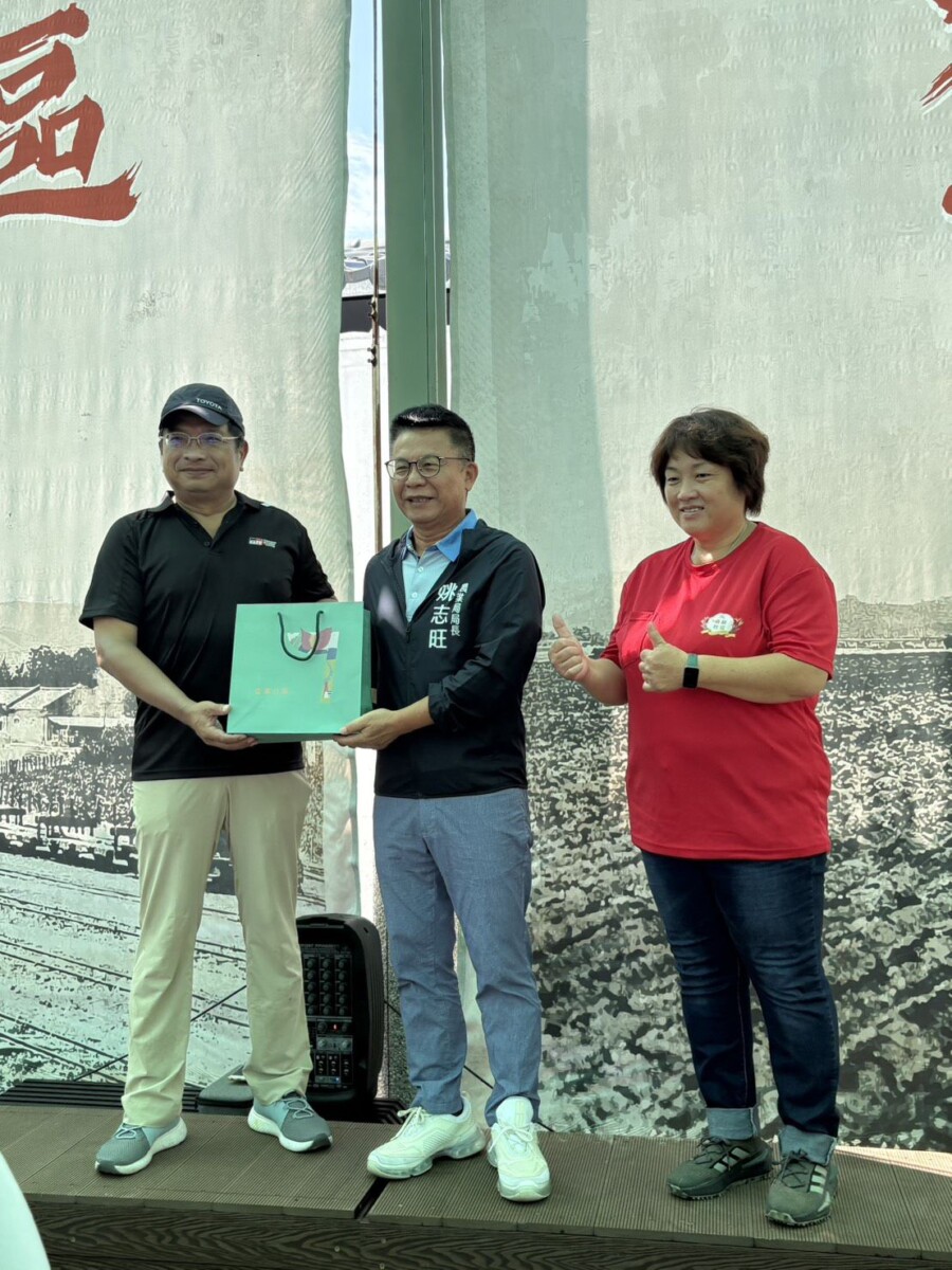 4c44f9e0e44d3becaf5f1a41b7f1f1a8