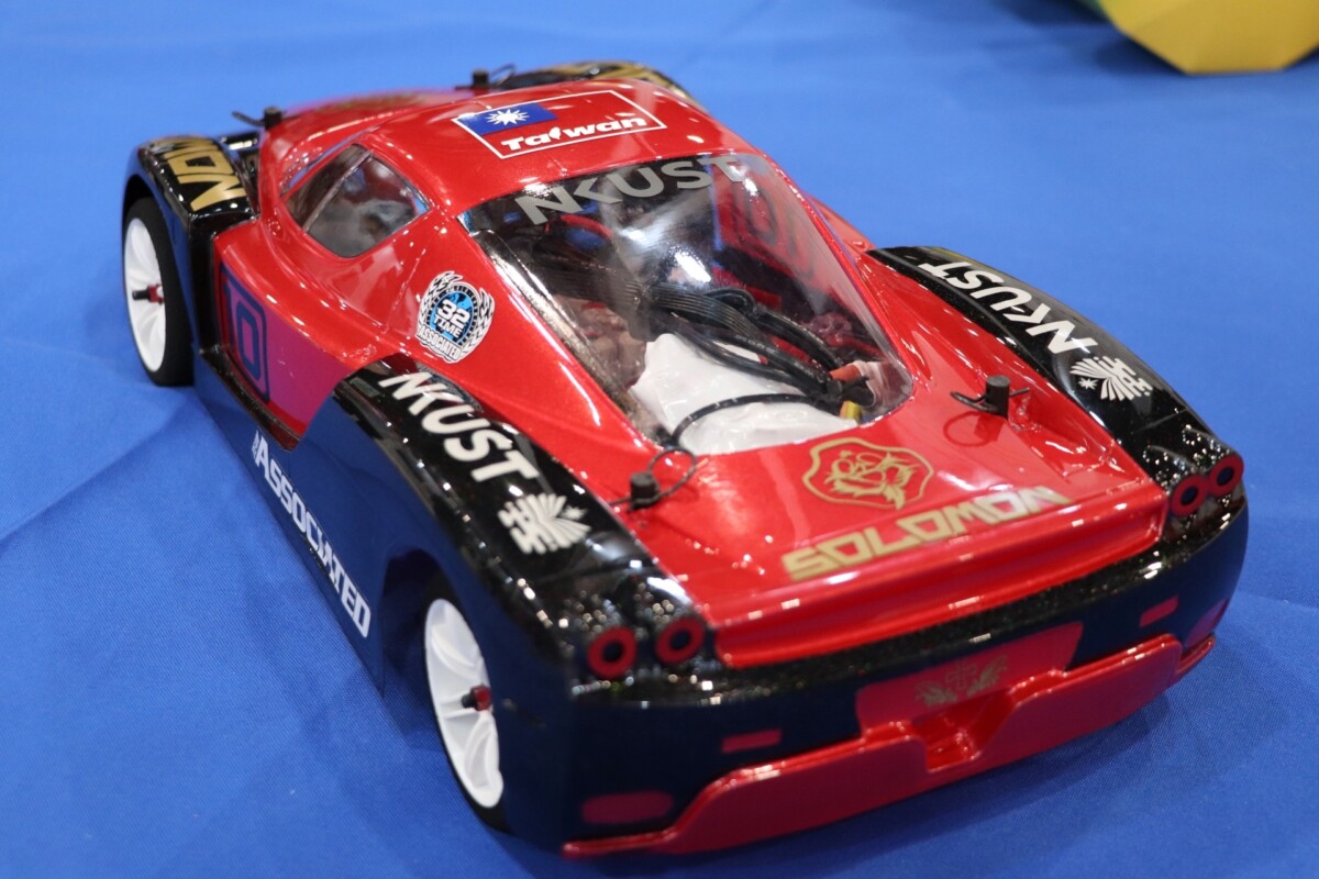 5b822ad945a46bdd8f3107702173e696