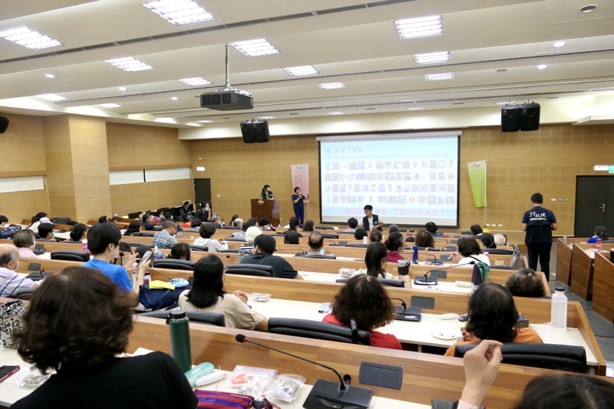 8125ad1cdcac3747de57bf7199531527