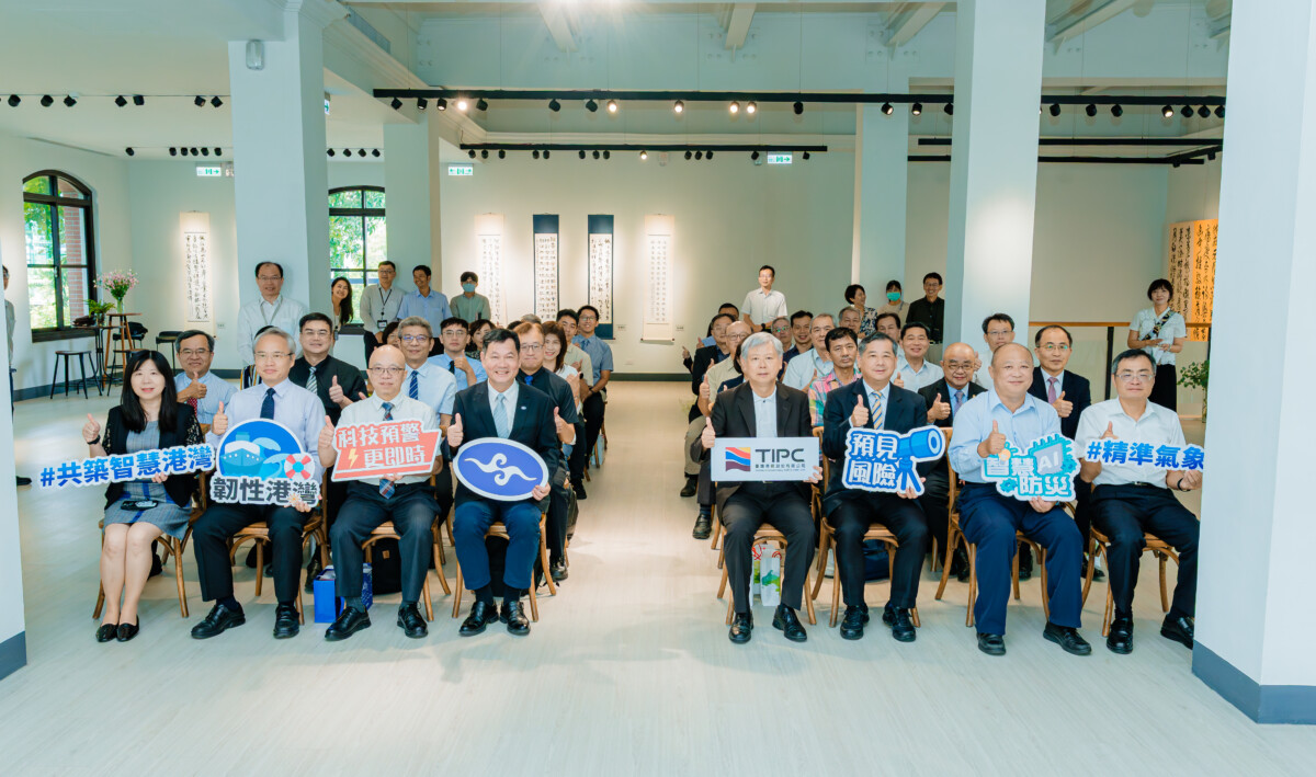 B8d1bcb8cce880ade78b8034ba64fe50