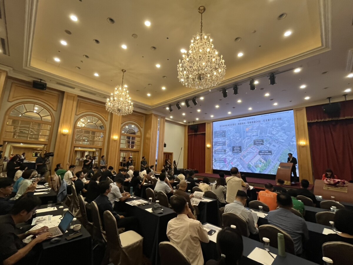 C21b062285c8c6046923289c06e94a10