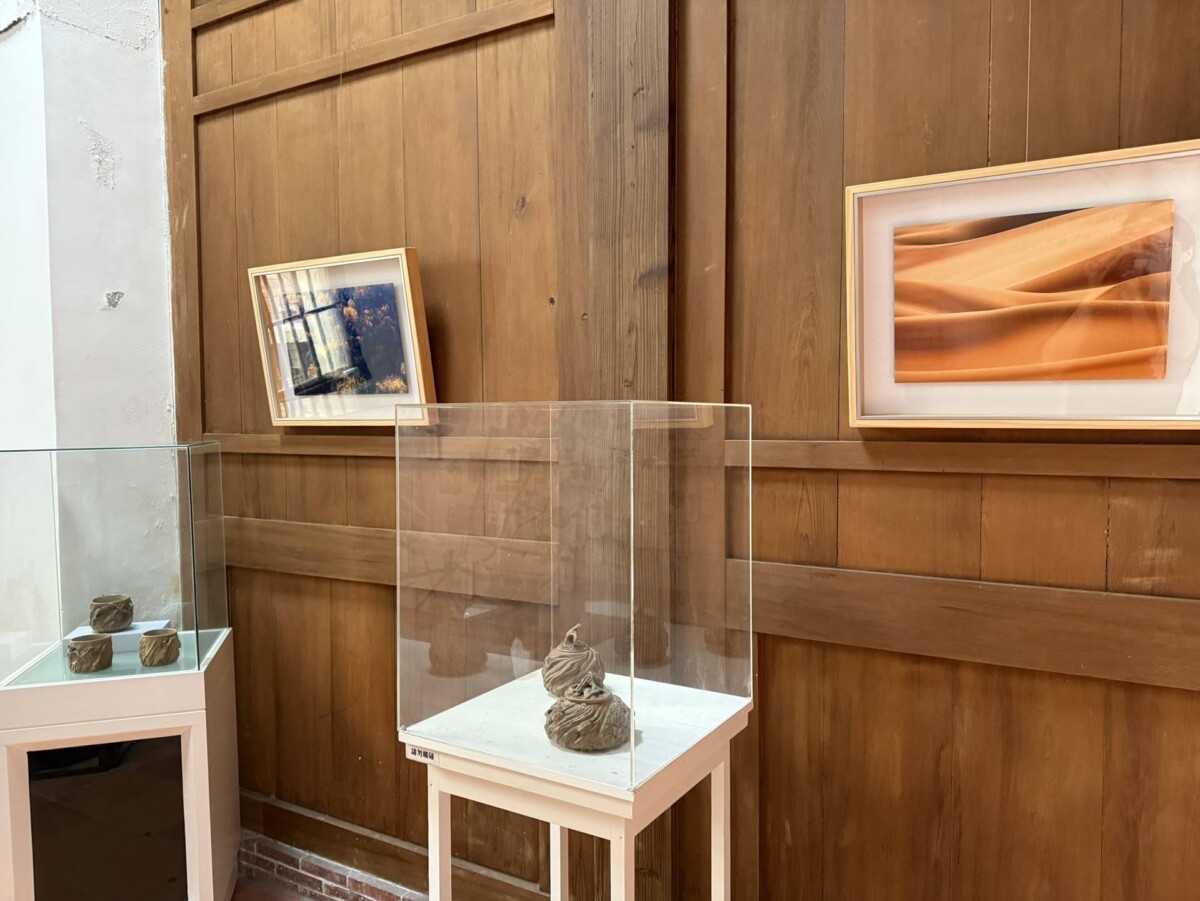「指尖視界」三位藝術家陶藝攝影展 彰化工藝展覽館展出 D7457cd2ec599de95a117db1a34d2754