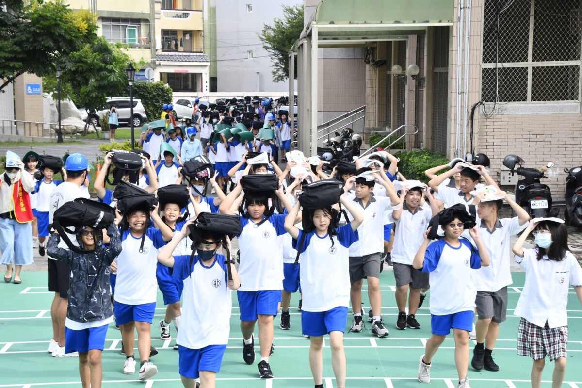 D85aff2b5570d55f0b2edd92ff23ad25