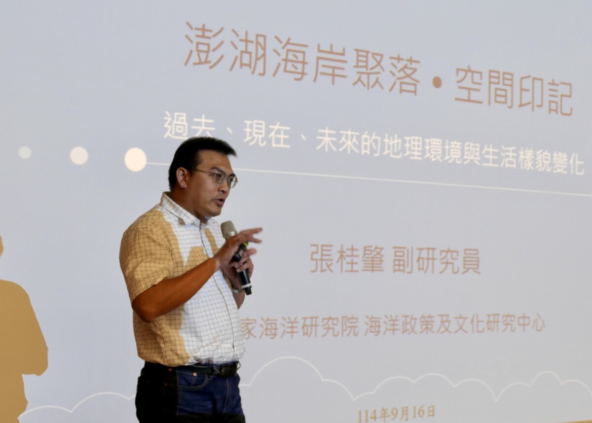 Fe0c30a20b40847e6272326d782b6b0c