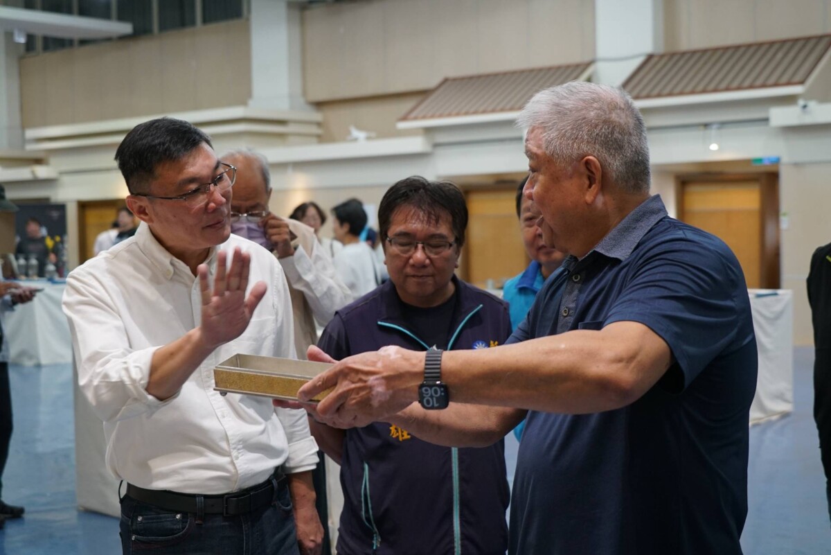 1e2587dc272225c2289cb3024626b845