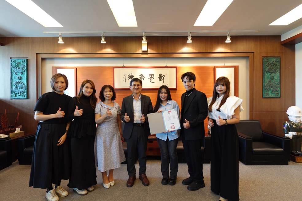 金牌師傅親授真功夫 樹德科大美髮系學子變身時尚新星 23ff92ea91fb1f3ec6d4e72139d11638