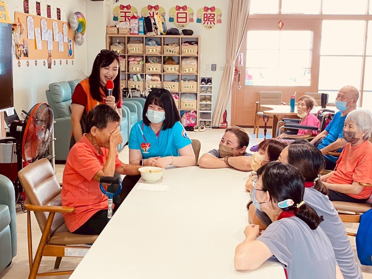 24c7078bf7541ef943b0aa4988f0ee2c