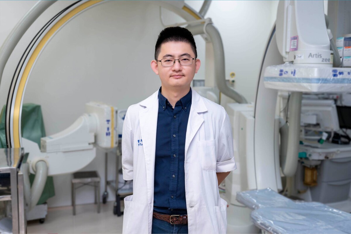 31994dbec700a0ee704d63401837f17b