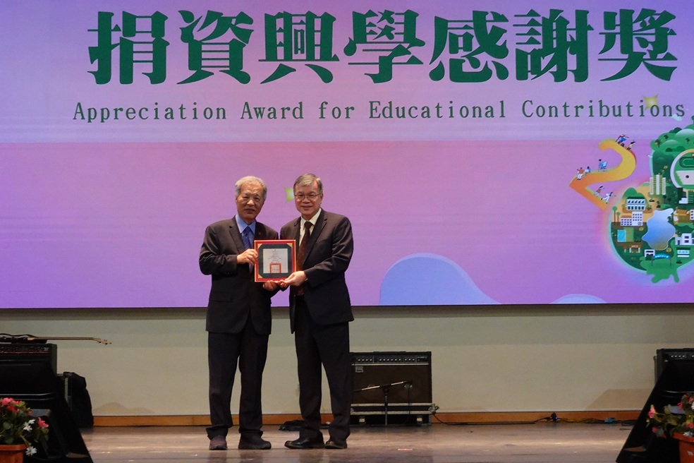 417cebc11c594a9d7bcfbff9a2be38dc