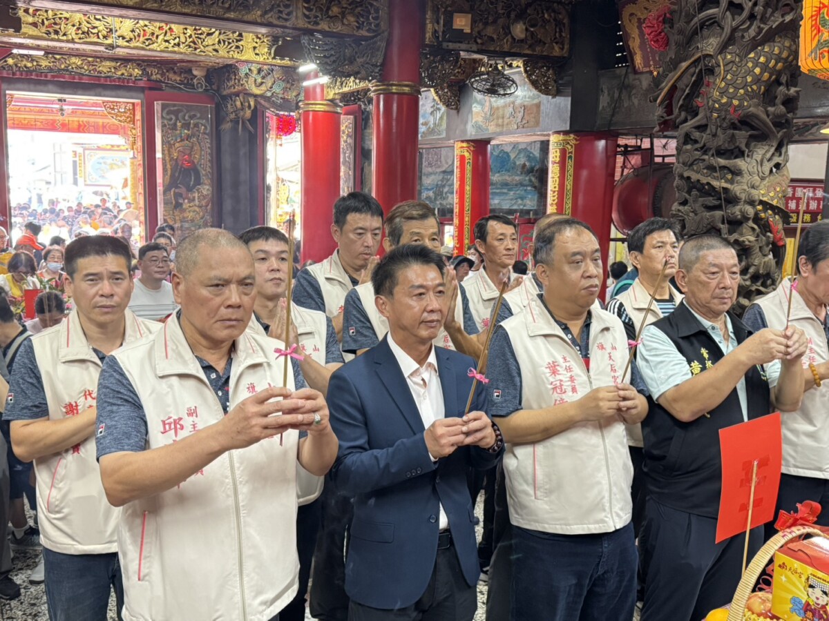 639513afd00524b1d697fe8c243c73bb