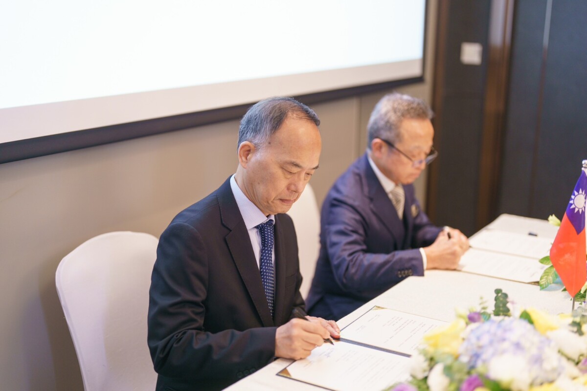 7259f6080c6982c01d2bce290ac40489