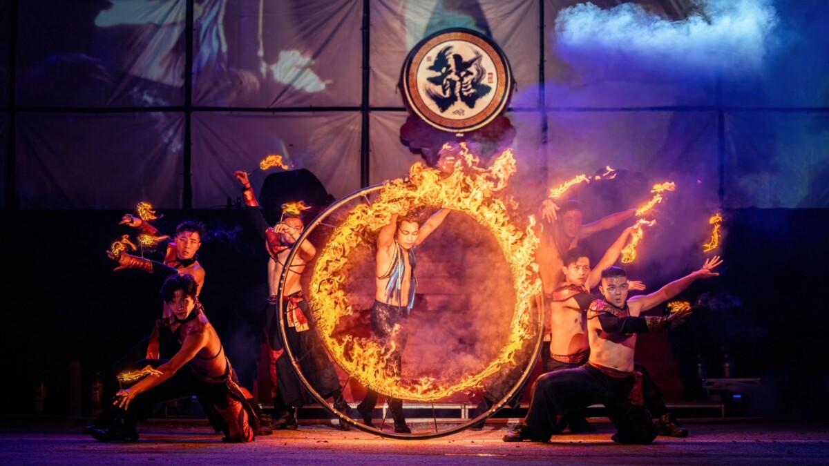 海洋派對點亮高雄夜空 港都魅力全面綻放 8acca693f6ffb42ebae9f0d6a048706c