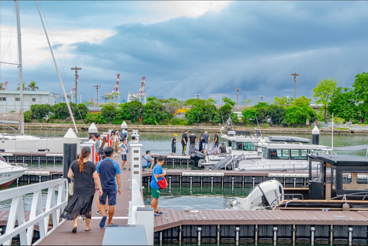 98085adf9e66863609ed33ec51797288