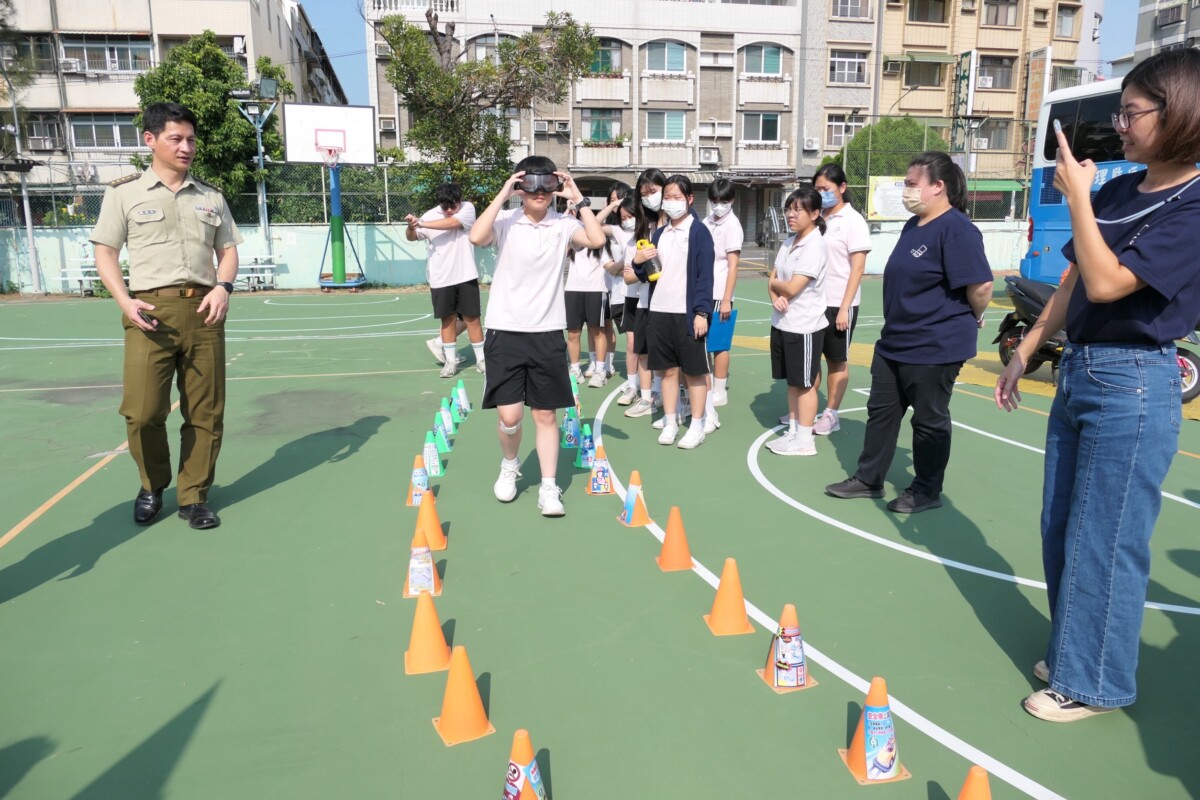 99c6d395f41cb3030ef71202c9cfa235