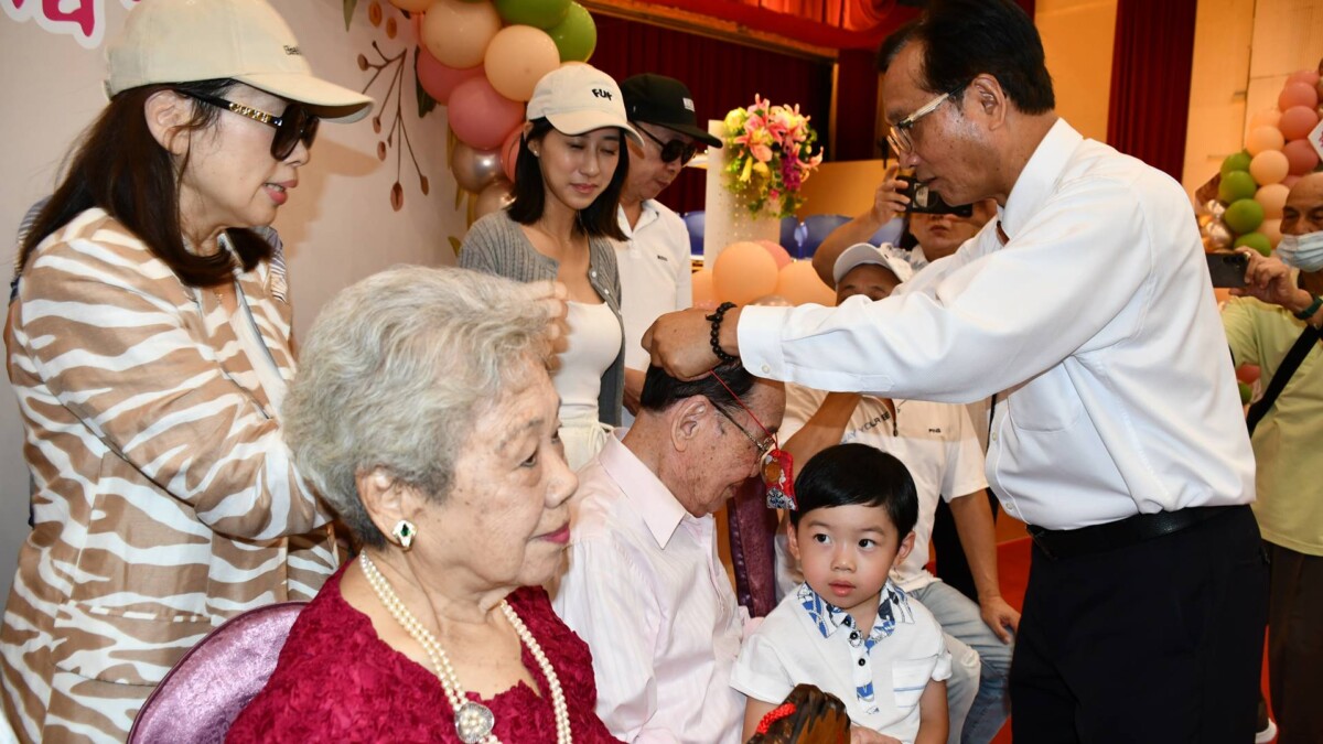 D62547d7fe5bc6aebabb81bcf09719a6