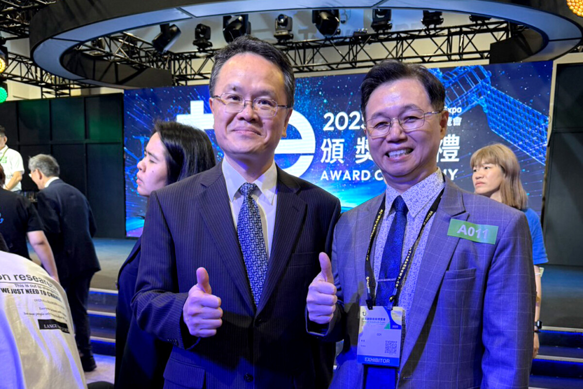 E5497e75bc11bd7ea4a7c2c78ad92ee2