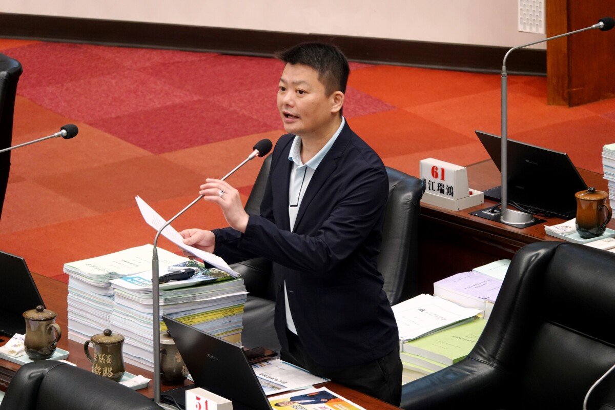 Eee497e6644b0cc2fcd52a177e03c7d2