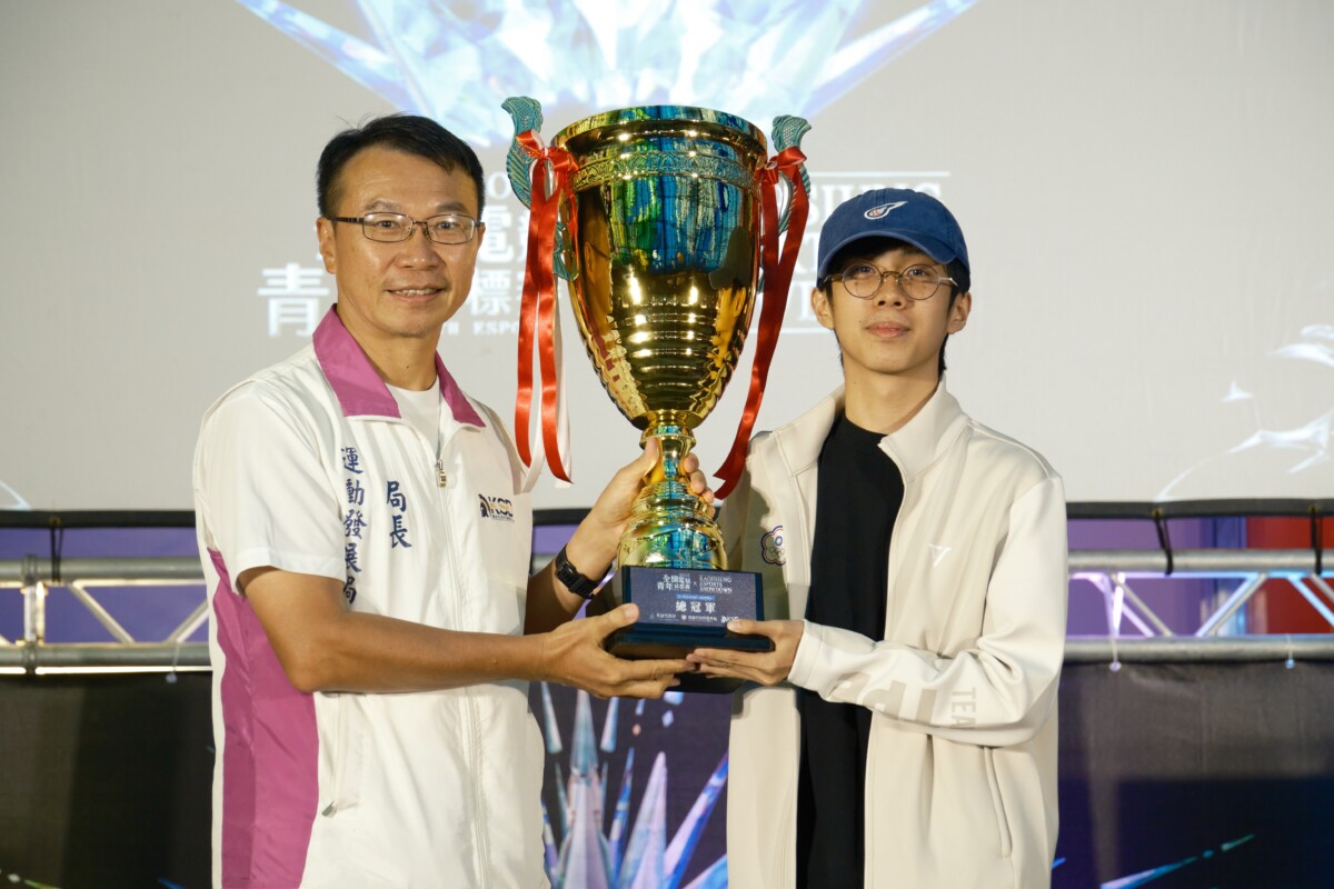 Ugang火力全開 勇奪《快打旋風6》冠軍 抱走8萬元獎金 1ec539a779428ac261e53a02b30d09a2