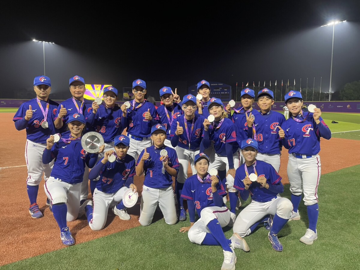 亞洲盃女棒錦標賽奪銀晉級 頂新和德文教基金會陪追夢 699e5813c1e54f1e8a88808e65232747