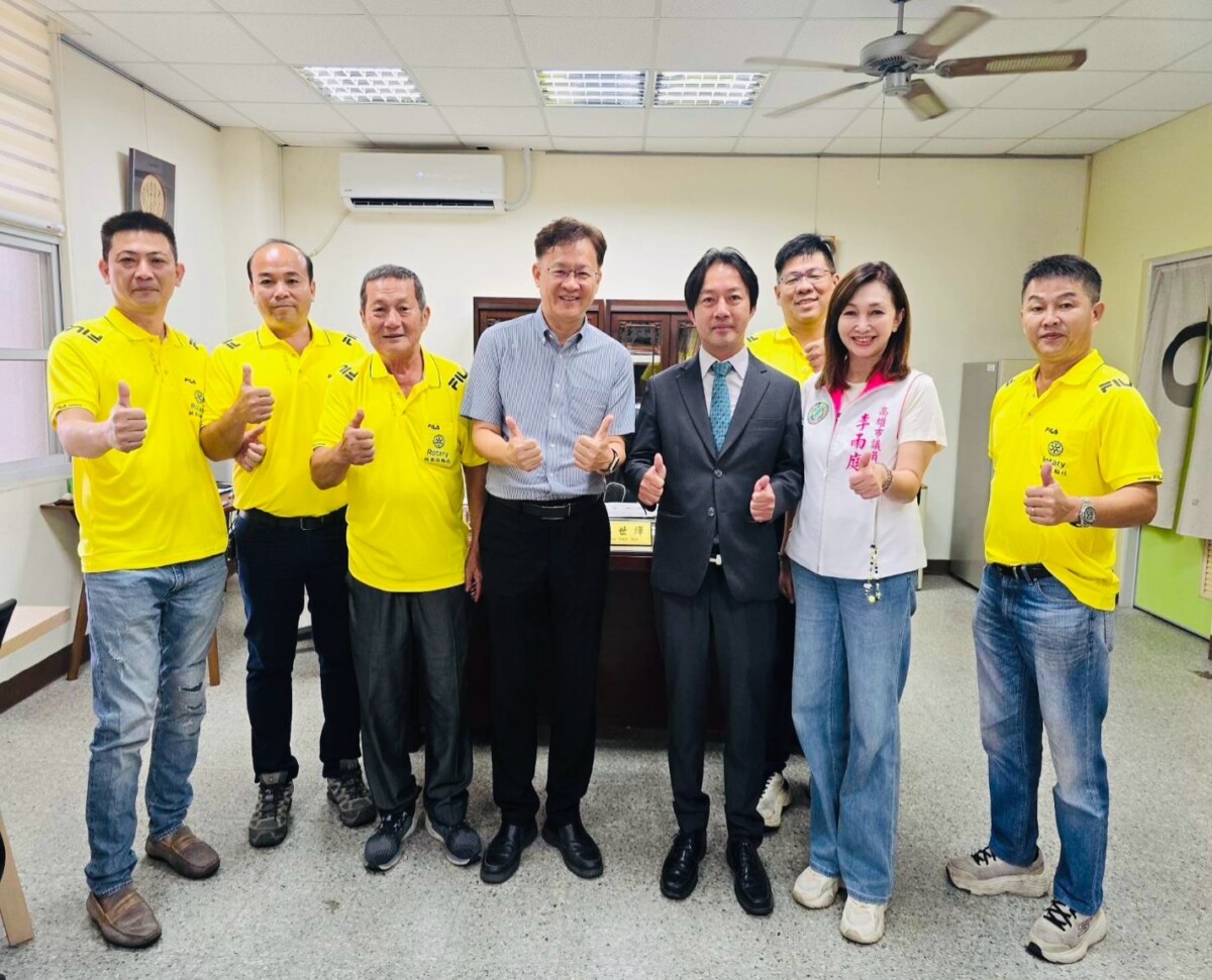 林園扶輪社歲末送暖 37位學生獲扶輪之子獎助 愛心點亮求學路 8c5d3927cdbc0e9133836fc56ee7a61f