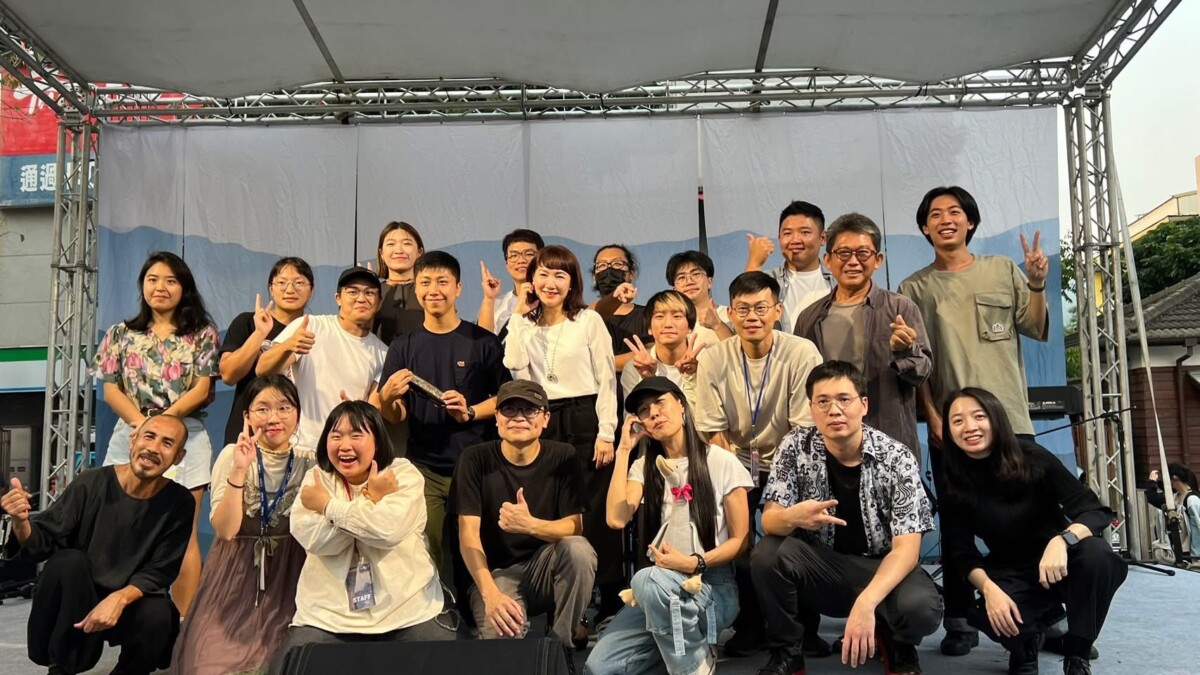 Def9b87afdc0fec292384e7cb927fb1f