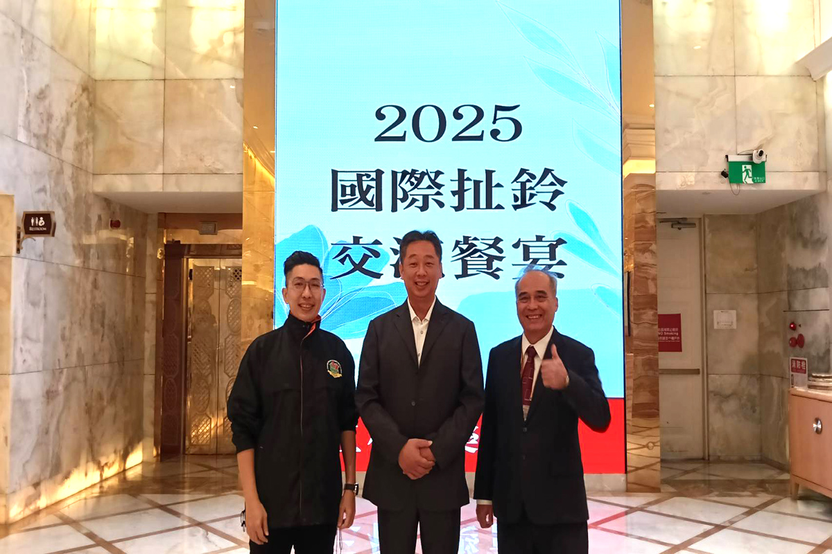 Fd18a32e83b4e2f329feb1d77757f6ea