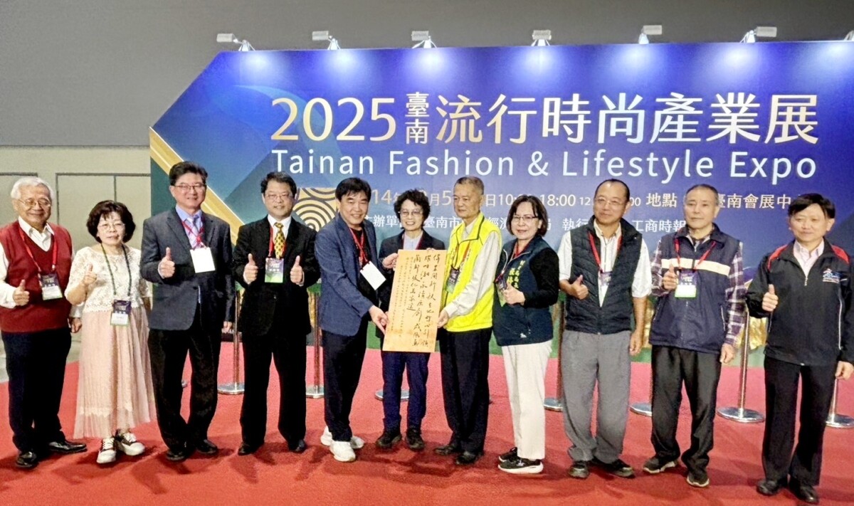 8bd69c7ce85a943c610709f671af836d