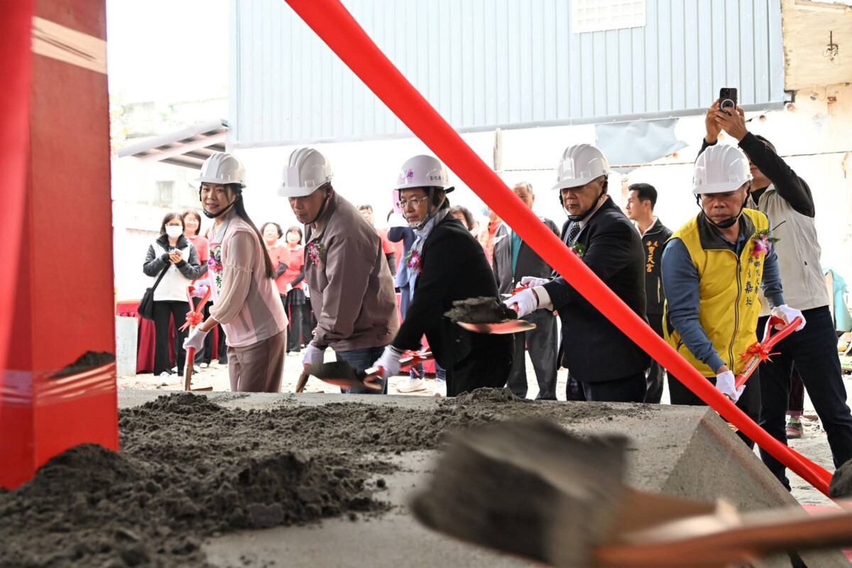 Cbe5982e486f21108a9d6a51fa5ffbb7