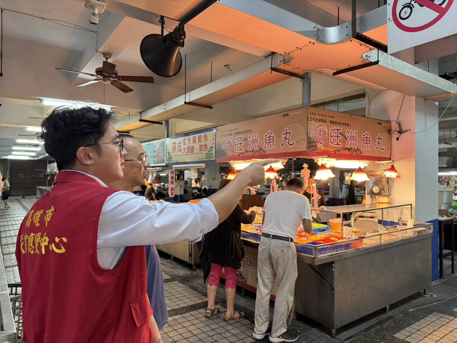 雨勢破表衝擊產業與市場　高市經發局冒雨巡查掌握現況加速復原