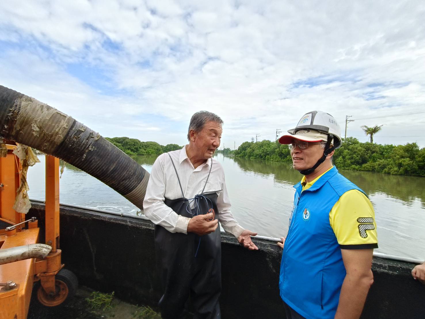 豪雨來襲魚塭告急　海洋局進駐永安抽水全力協助排水