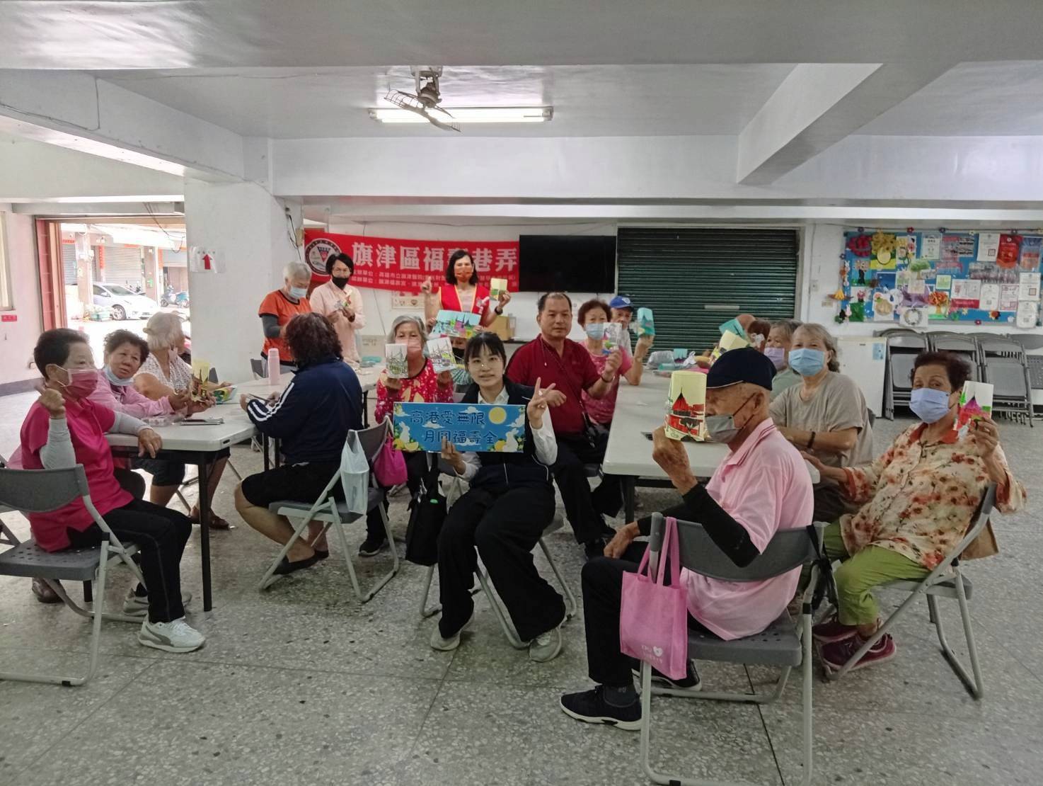 中秋送暖不缺席　高雄港務分公司陪伴長輩揮灑創意共度溫馨時光