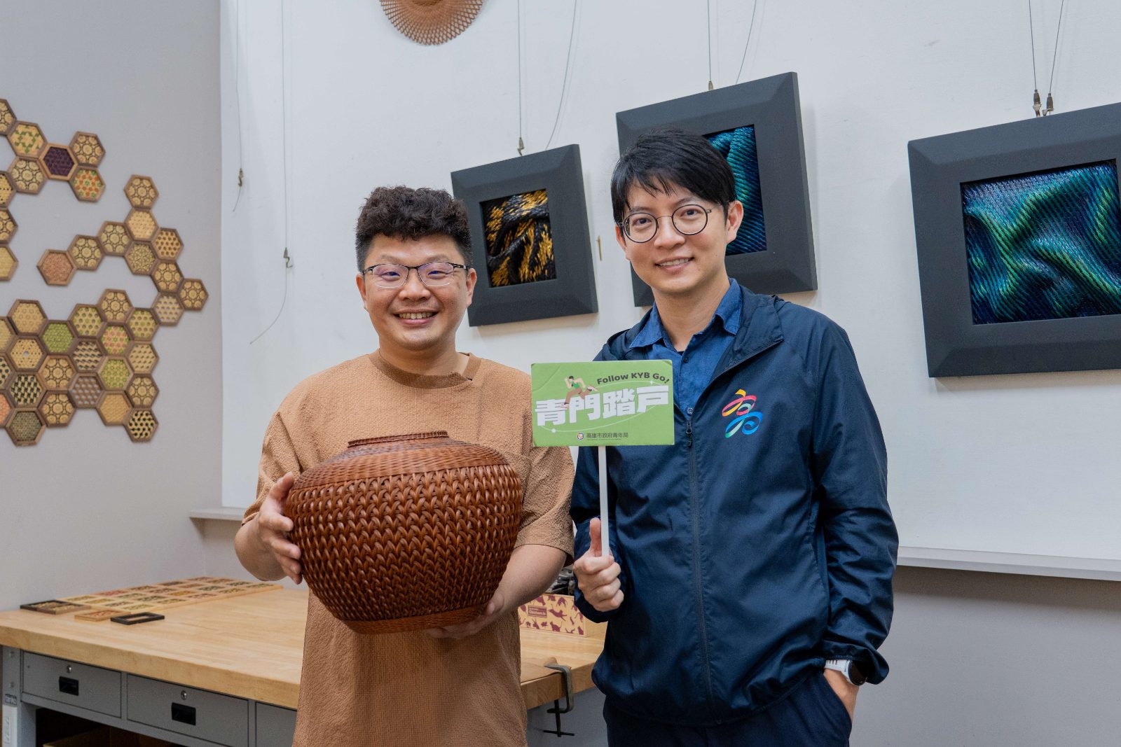 從岡山籃籗會走向國際工藝　陳詠笙打造竹編媽祖　青年局助攻落腳醒村
