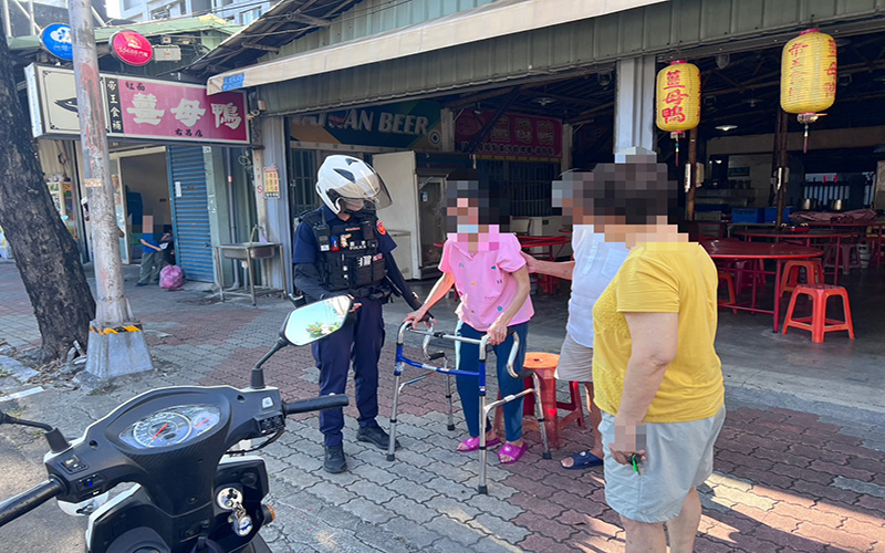 迷途婦人街頭徬徨　暖警即時伸援陪伴護送72歲長者返家