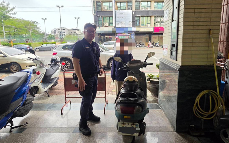 年長婦人看診返家遇難題　楠梓警暖心協助找回停放車輛